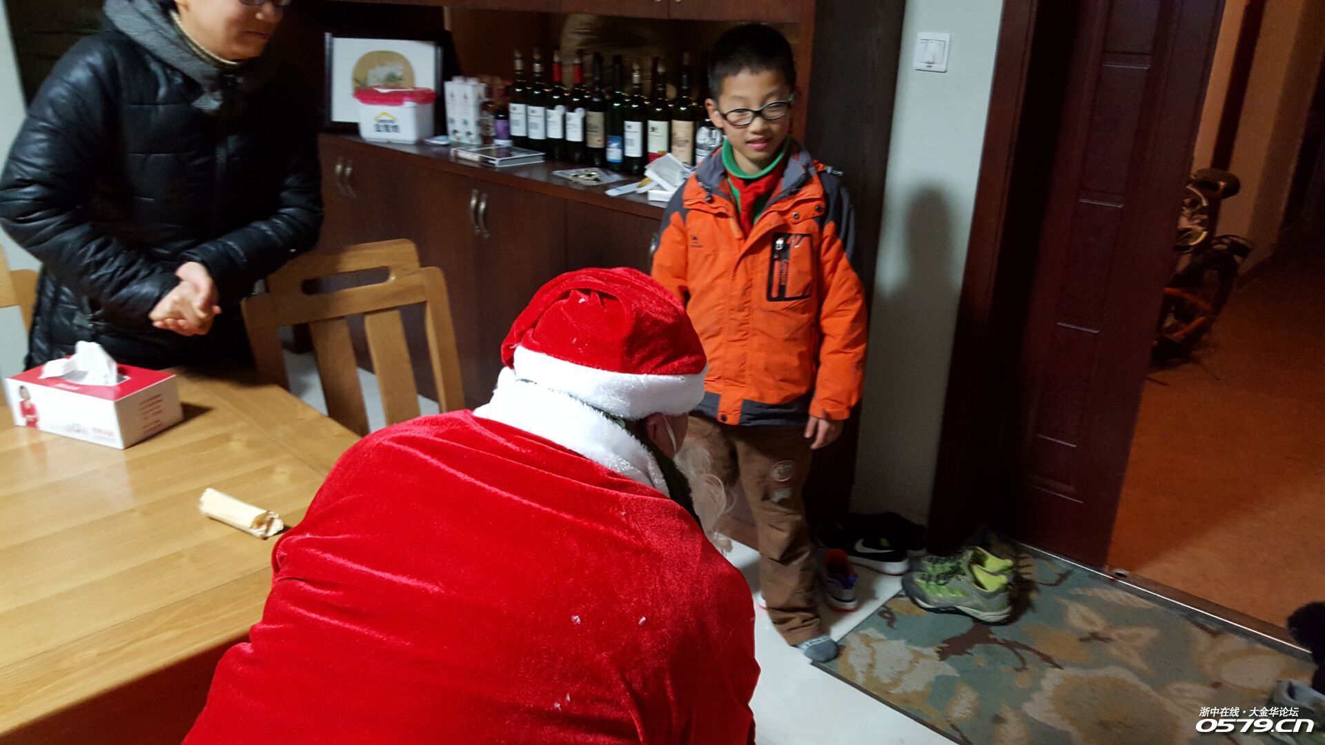 (圣诞老人已出发,就在今晚,就现在,全城送礼进行中ing