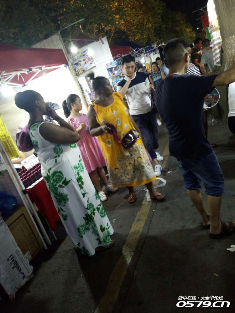 带你们看看义乌宾王夜市