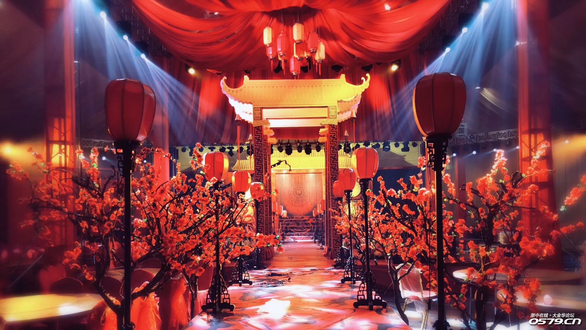 金华大街上这场古典婚礼刷屏了,马,士兵