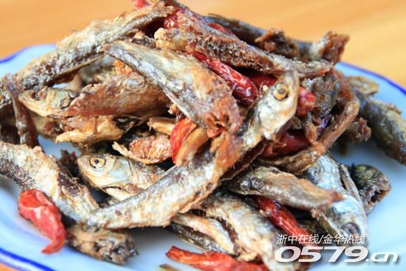 吃海鲜喝啤酒_吃海鲜不能喝酒_喝白酒吃海鲜