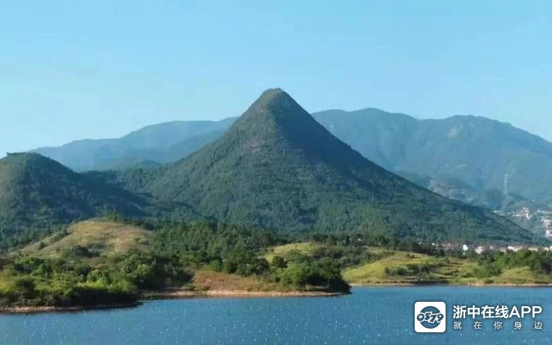 从巍山屏到尖峰山