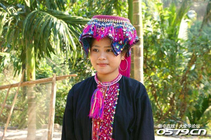 海南上保亭苗族婚礼