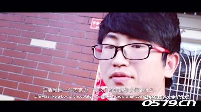 会做家务会奋斗,会做饭会开车.性格开朗爱说笑,幽默又显成熟.