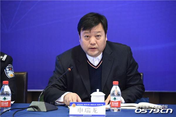 聂展云强调,在智能化管理的基础上,金华公安将努力实现"5个100%"目标.