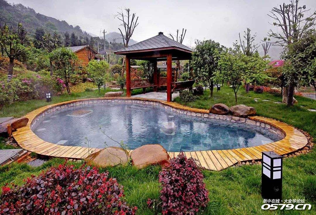 大冬天的,你们都去哪里泡温泉?这几个我帮你们去体验过了