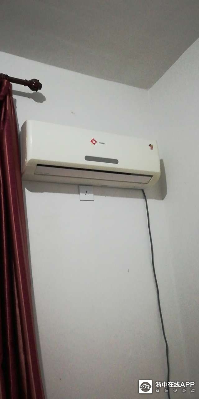卖二手空调,性能都很好的,1.5匹的海尔空调