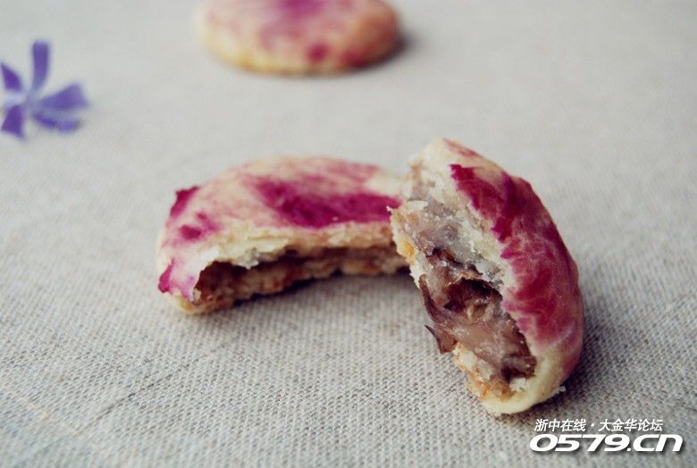 来自北方紫藤花所制的藤萝饼,母亲节快乐