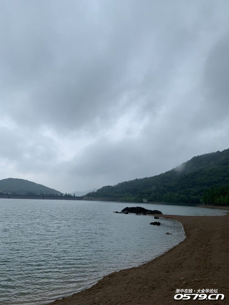 【金華山】冒雨打卡鹿女湖