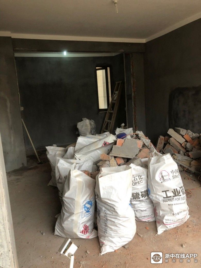 房屋装修拆迁,敲墙,有的联系