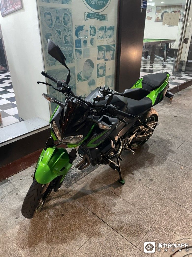 出21款川崎z400